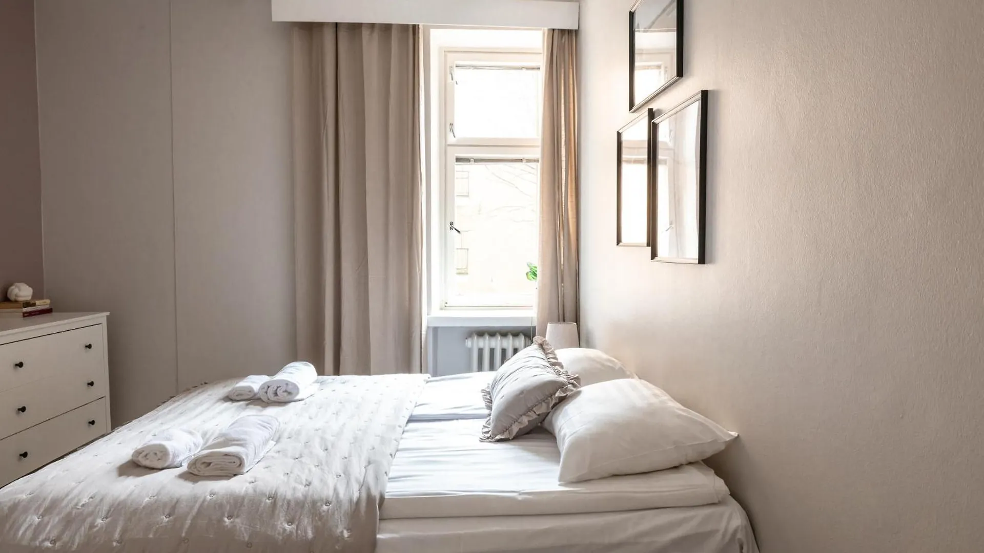 Spacious 5Br Apartment With Best Location In Kamppi هلسنكي