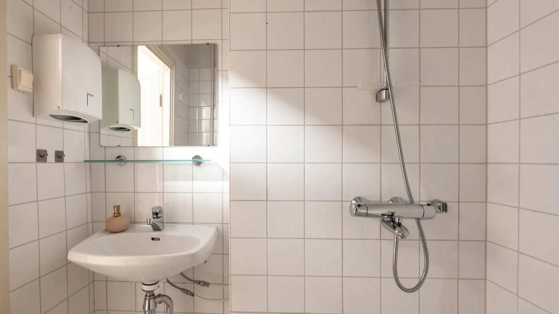 Spacious 5Br Apartment With Best Location In Kamppi هلسنكي فنلندا